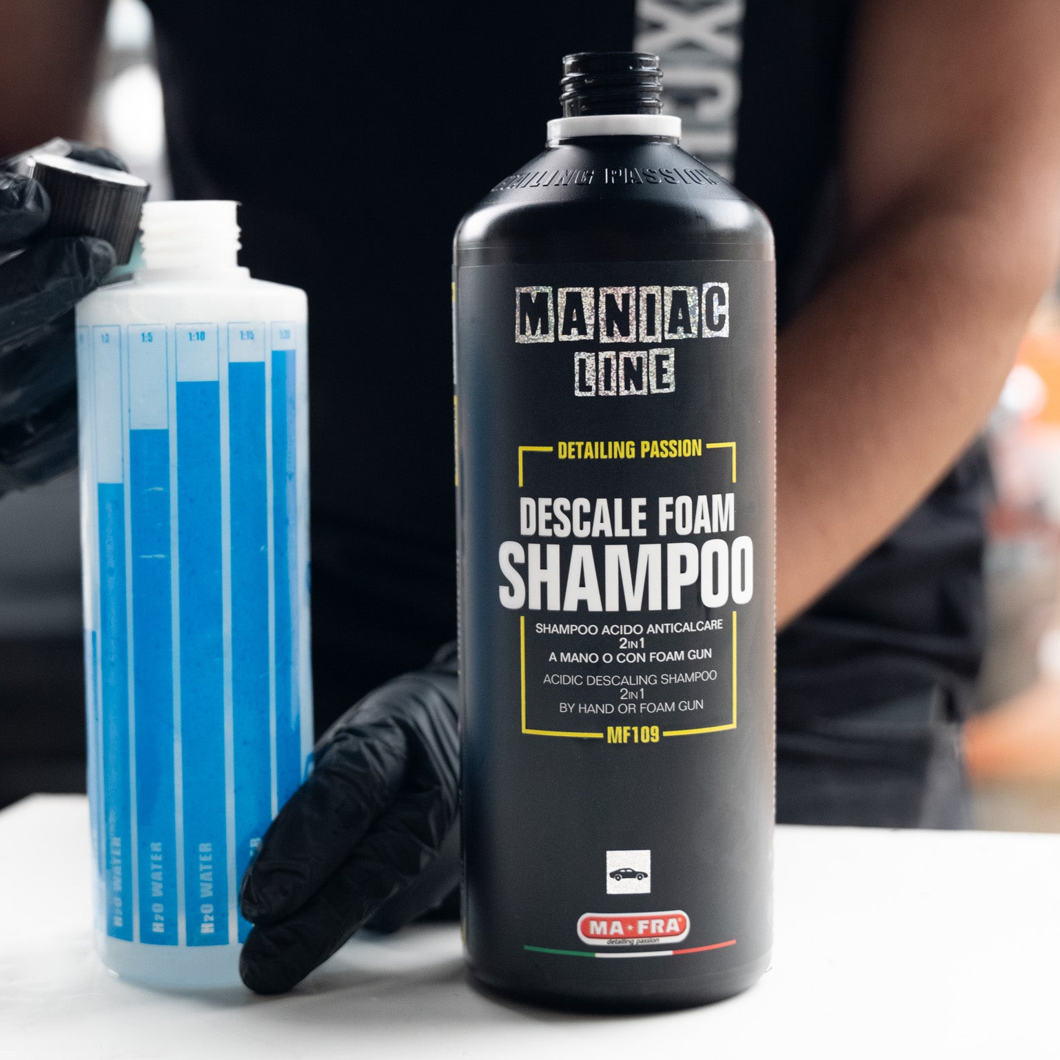 Descale Foam Shampoo von Maniac Line - Kalklöser