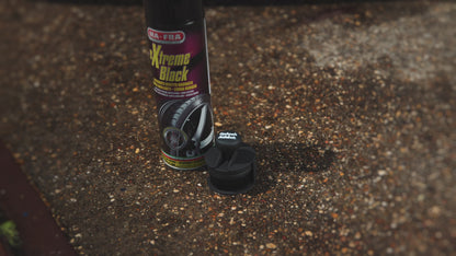 Extrem schwarzes Spray